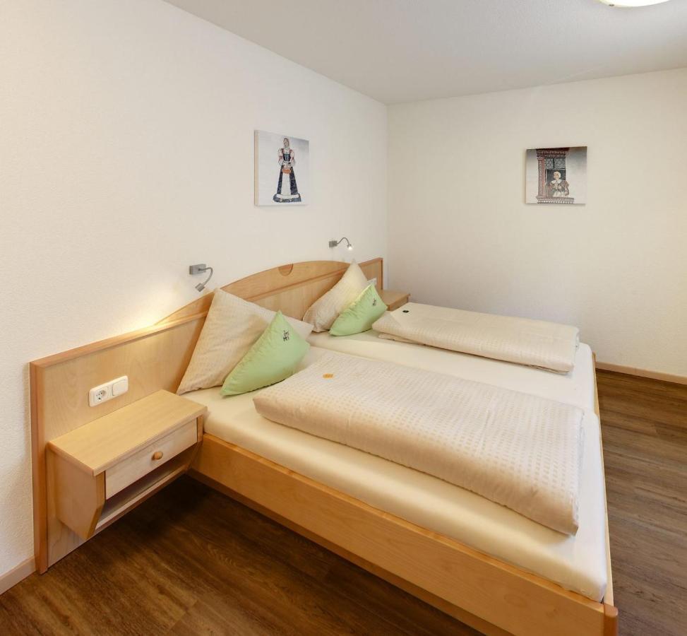 Appartements Am Burgsee 라디스 외부 사진