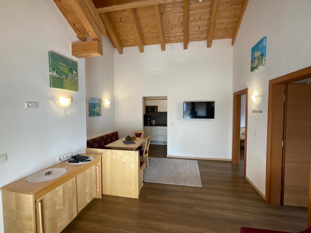 Appartements Am Burgsee 라디스 외부 사진