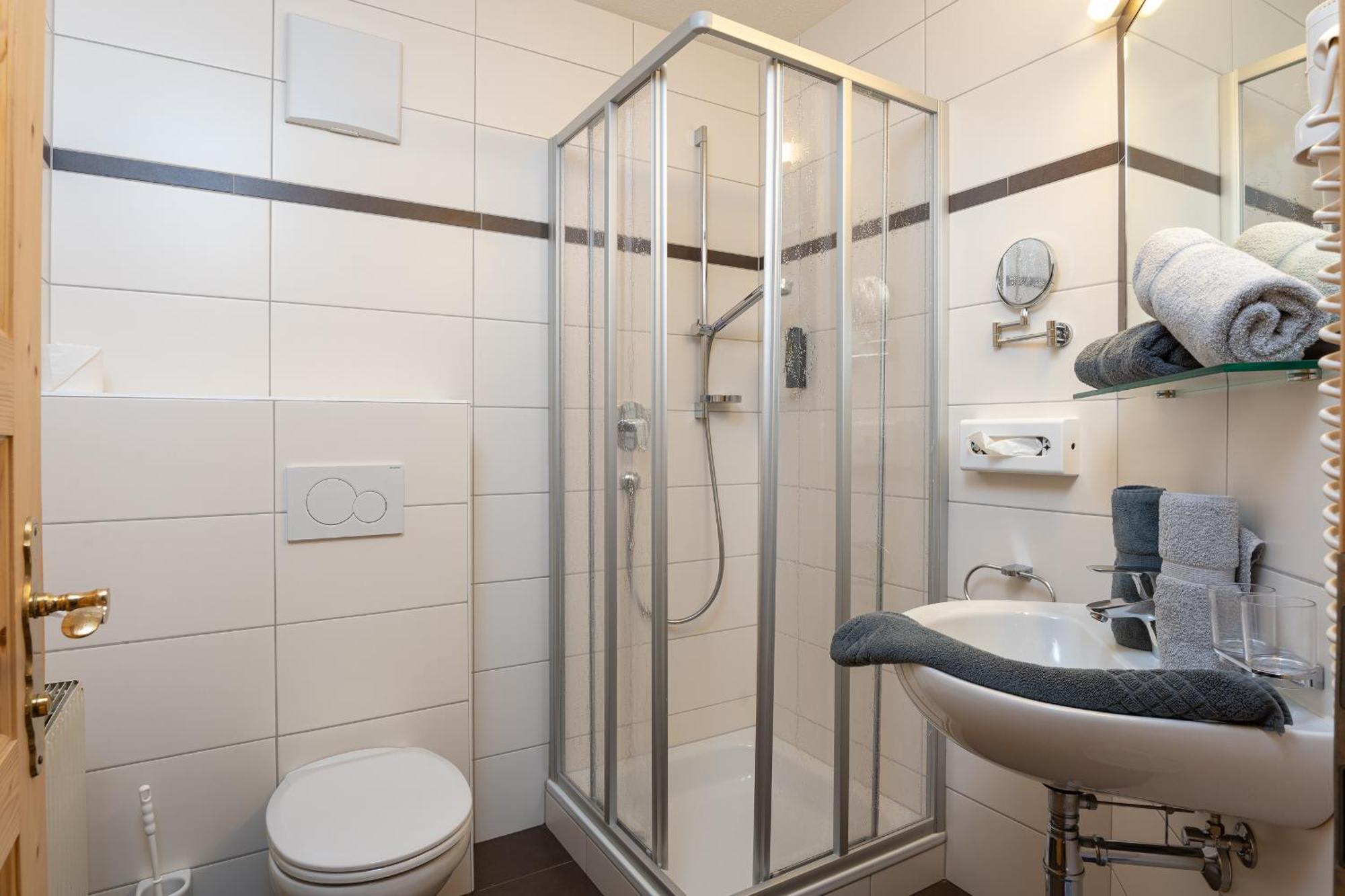 Appartements Am Burgsee 라디스 외부 사진