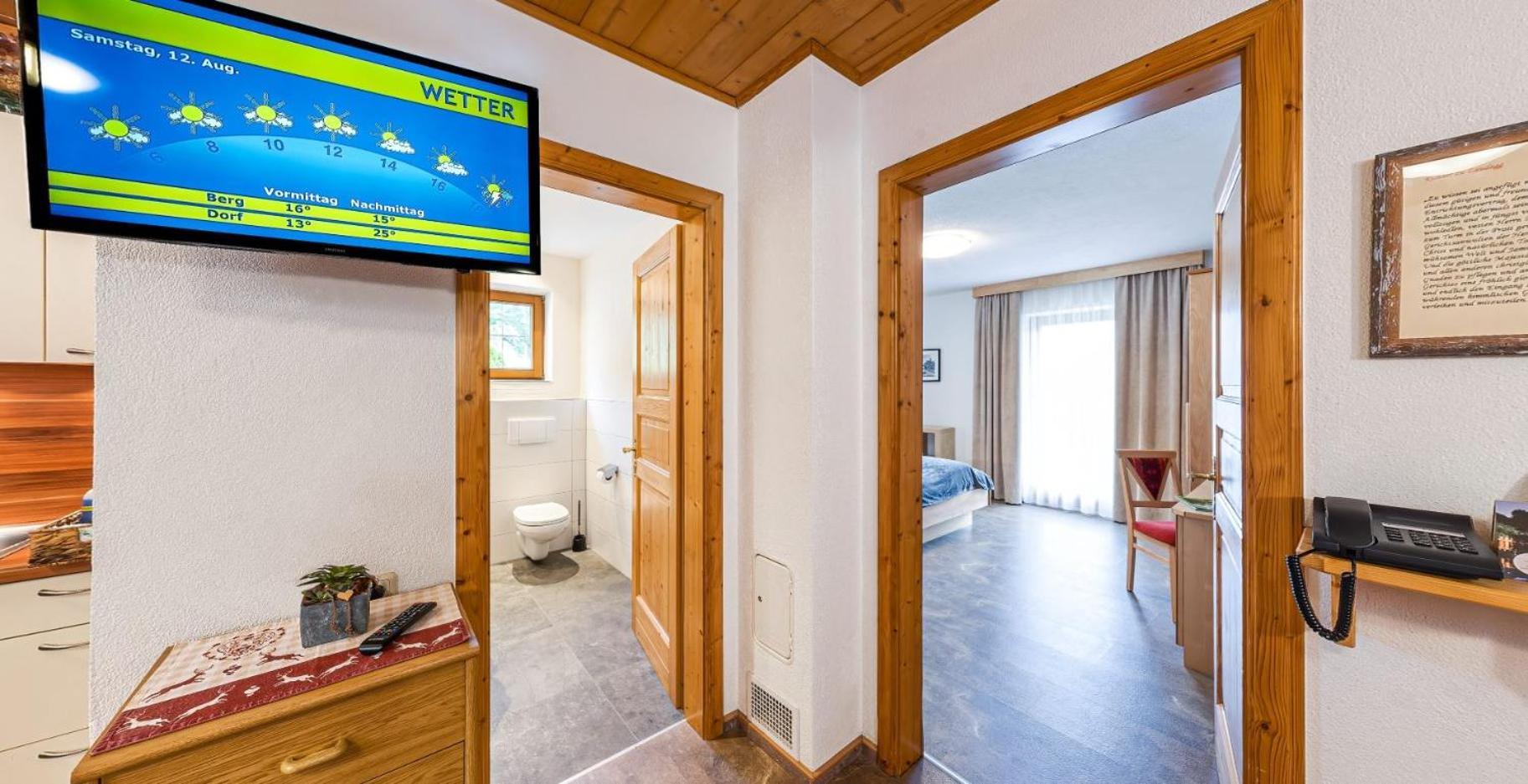 Appartements Am Burgsee 라디스 외부 사진