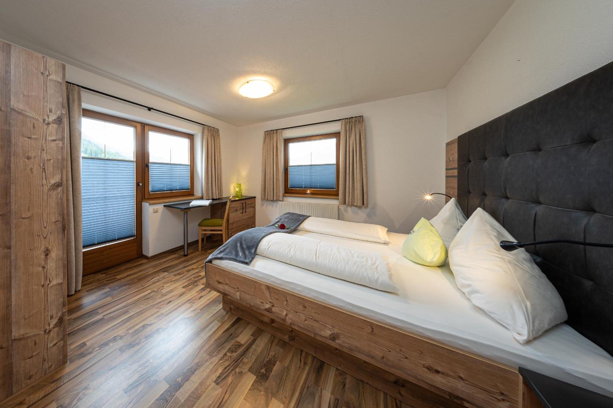 Appartements Am Burgsee 라디스 외부 사진