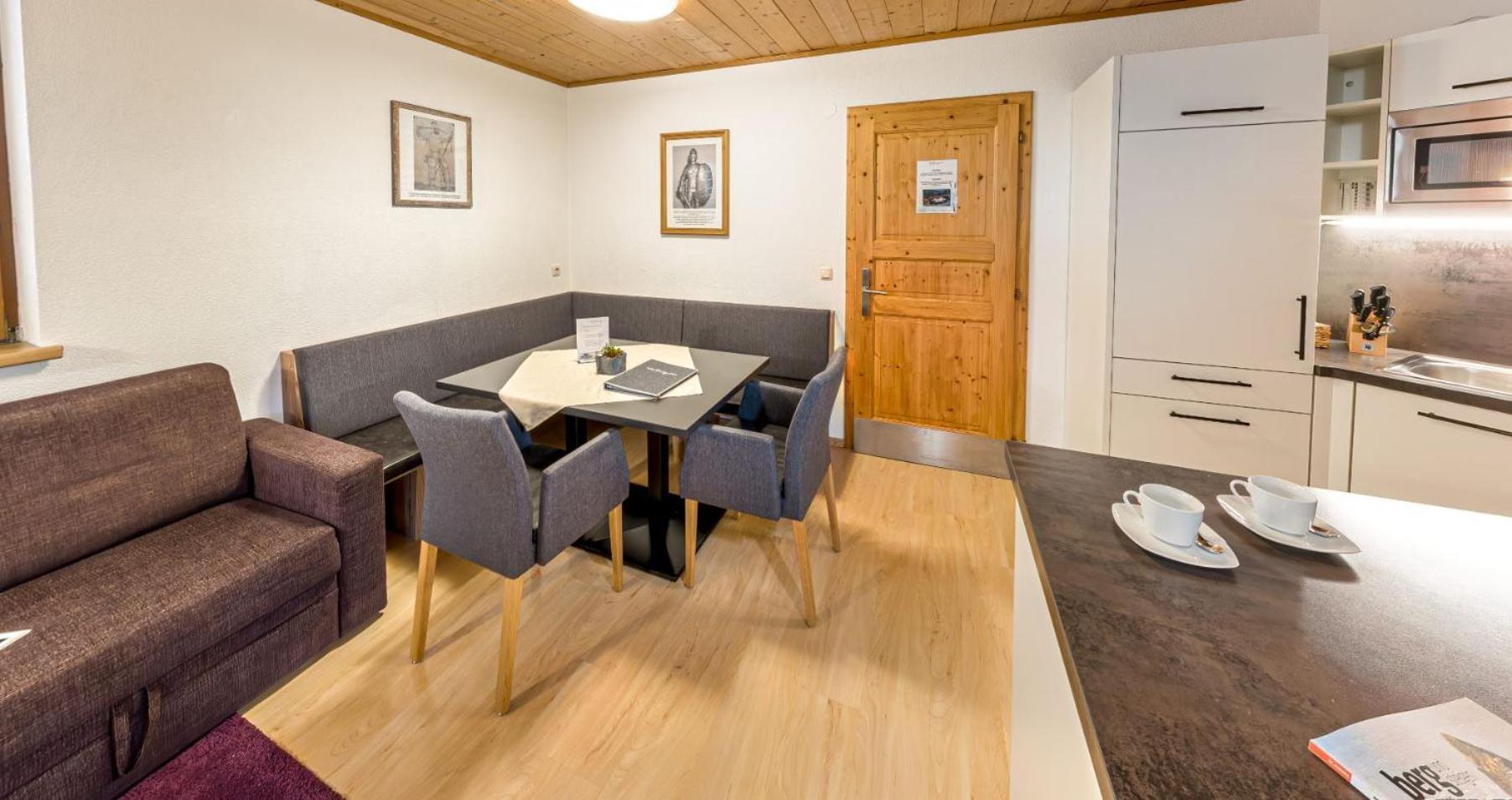 Appartements Am Burgsee 라디스 외부 사진