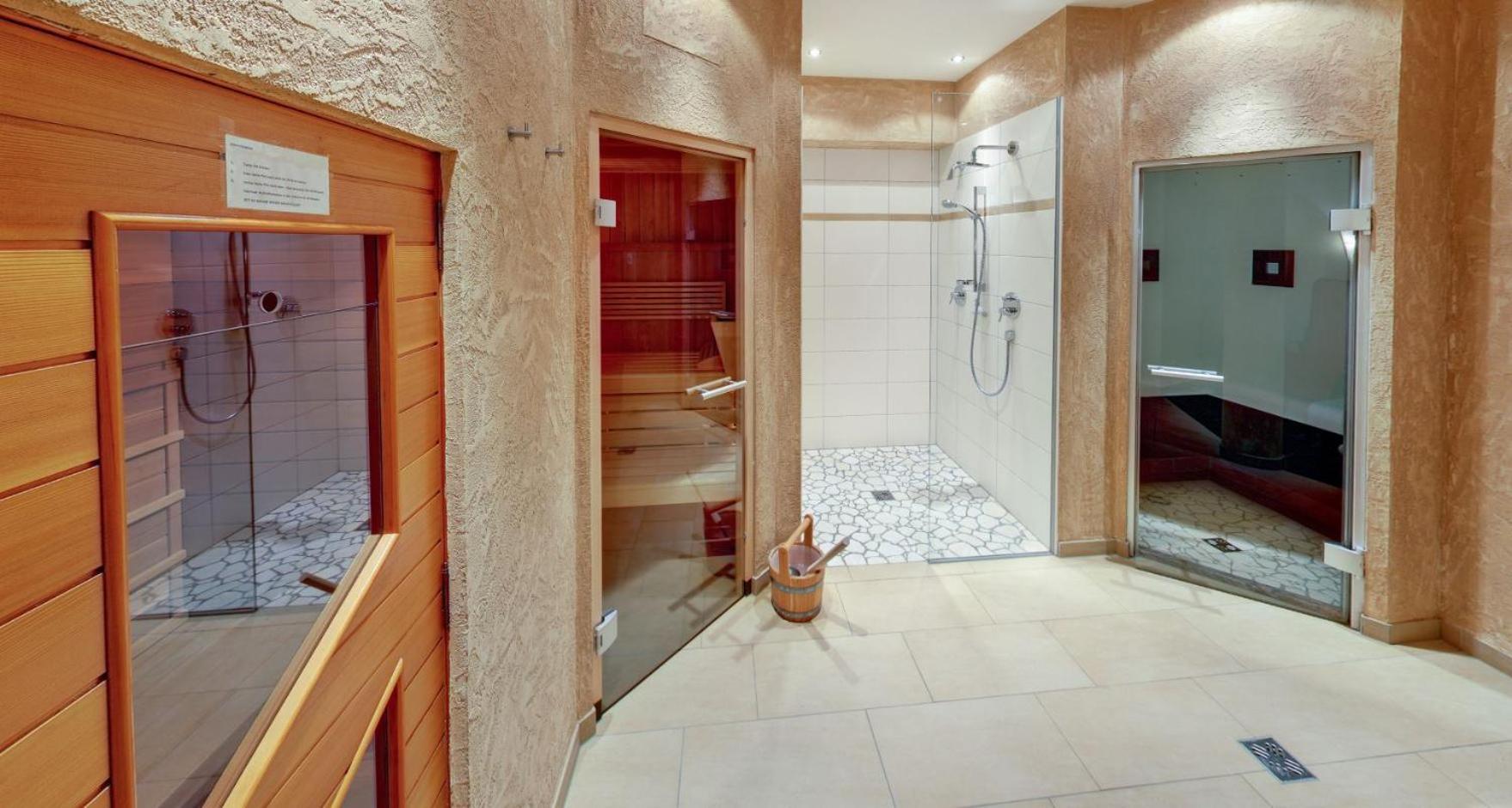 Appartements Am Burgsee 라디스 외부 사진
